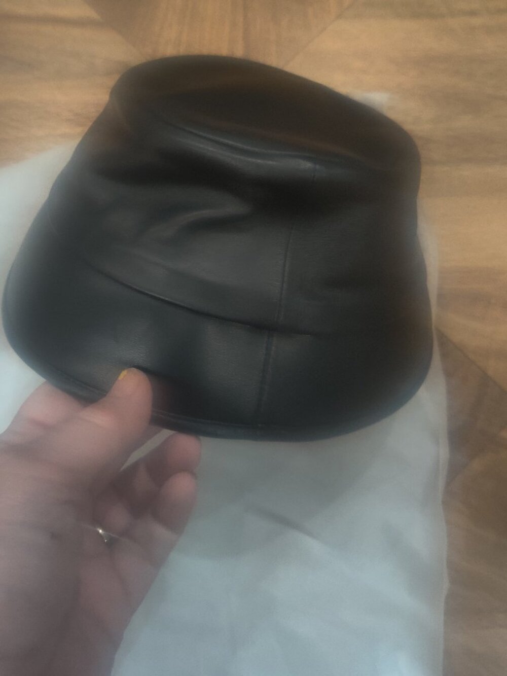 CHANEL leather bucket hat size M (57 CM) - Picture 3 of 6
